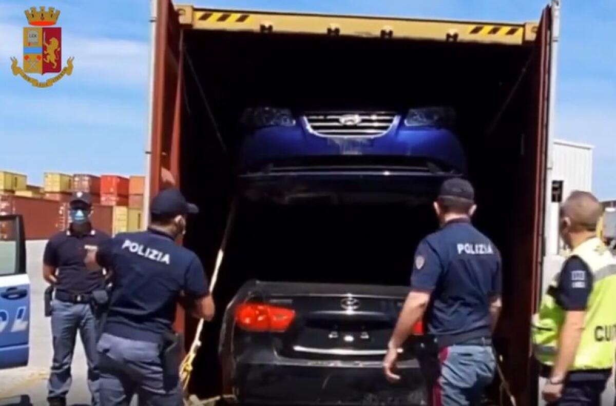 Gioia Tauro, sventato traffico internazionale di auto rubate in Canada - 