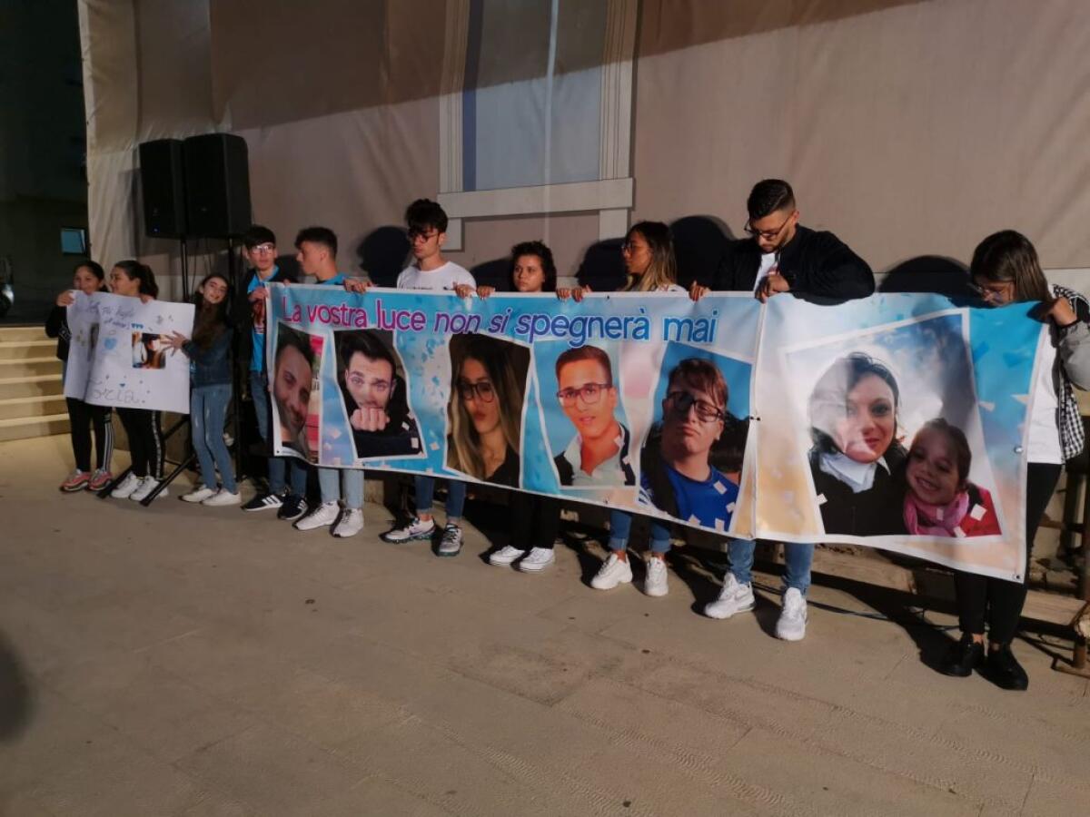 "Angeli che non dimenticheremo mai", lacrime e ricordo per giovani vittime della strada - I volti delle giovani vittime