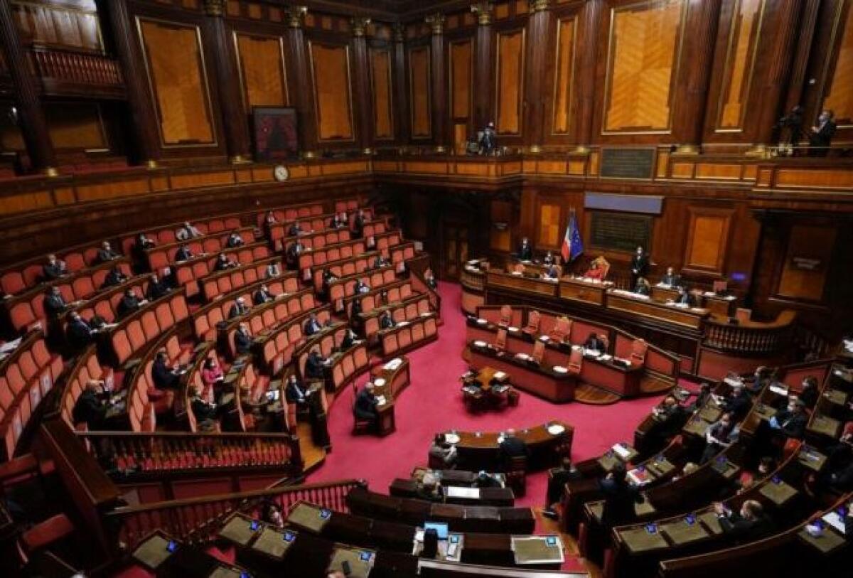 Manca numero legale sulla fiducia al dl elezioni, domani si rivota - 