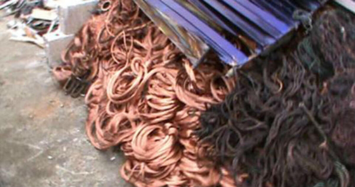 Nuovo "colpo" dei ladri di rame, furto nei pressi del centro direzionale Enimed - 