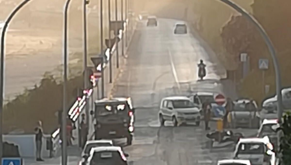 Scooter contro spartitraffico bretella Borsellino, c'è un ferito - Immagini di repertorio