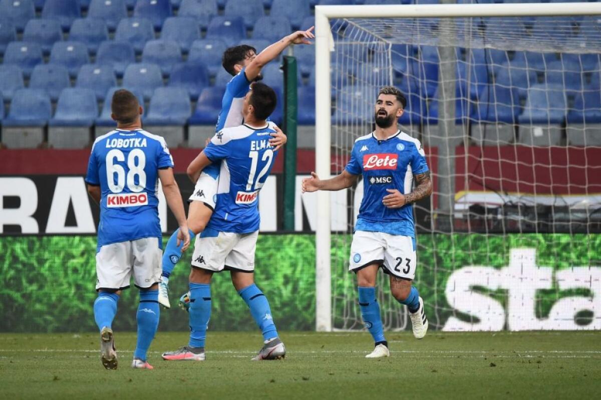 Il Napoli passa a Marassi, battuto il Genoa 2-1 - 
