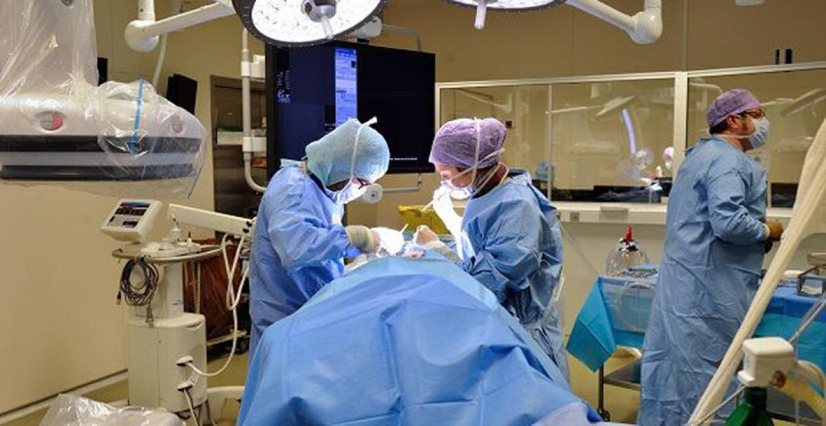 Ferito dopo caduta, secondo intervento per Giacomo: buca asfalto ancora non riparata - 