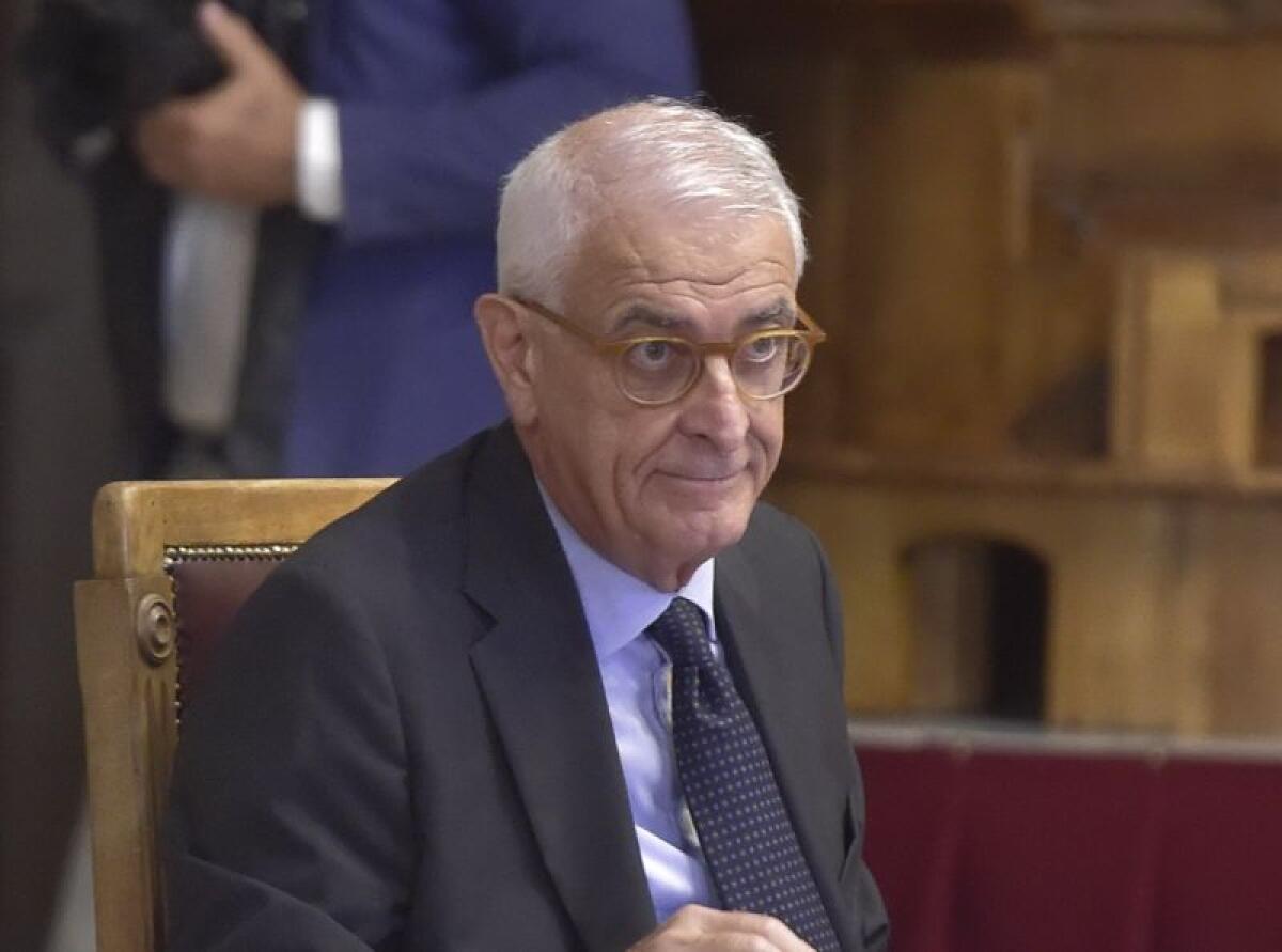 Corrotti anche per 50 euro nella pubblica amministrazione - 