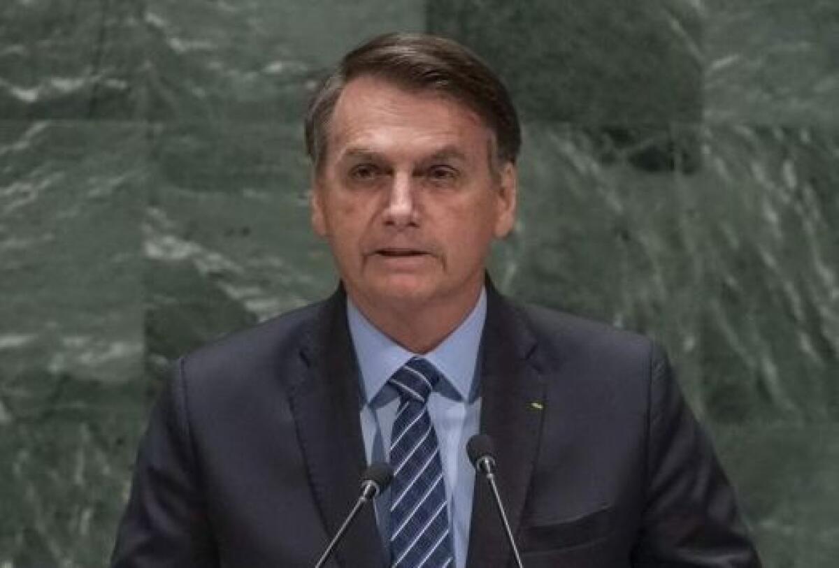 Brasile, Bolsonaro positivo al coronavirus - 
