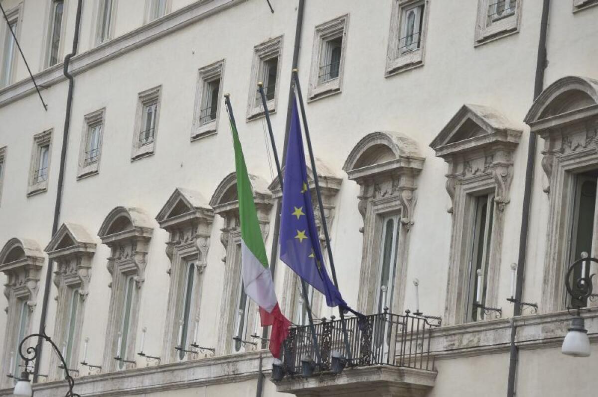 Parità di genere, via libera dal Cdm a doppia preferenza in Puglia - 