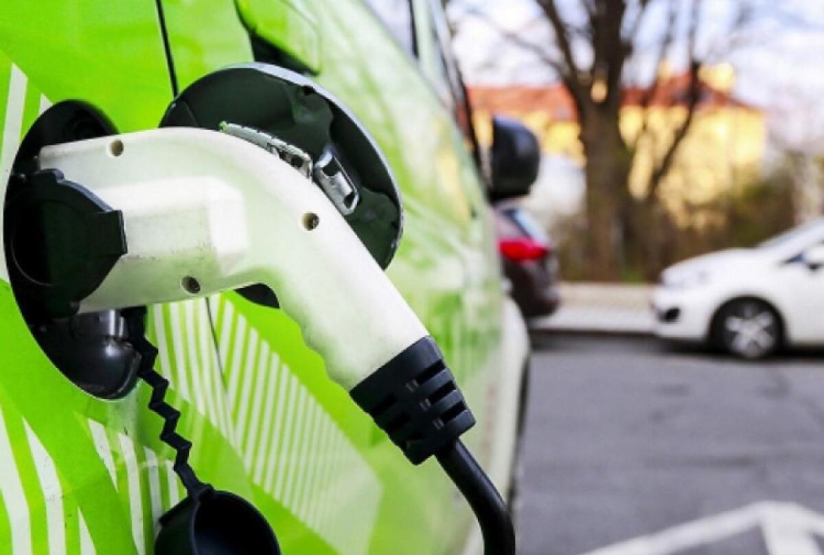 Noleggiare un’auto a lungo termine: i vantaggi economici e fiscali - 