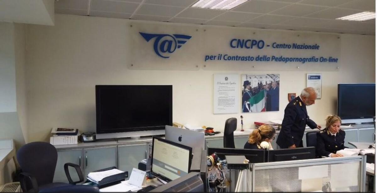 Blitz contro la pedopornografia online, arresti in 15 regioni - 