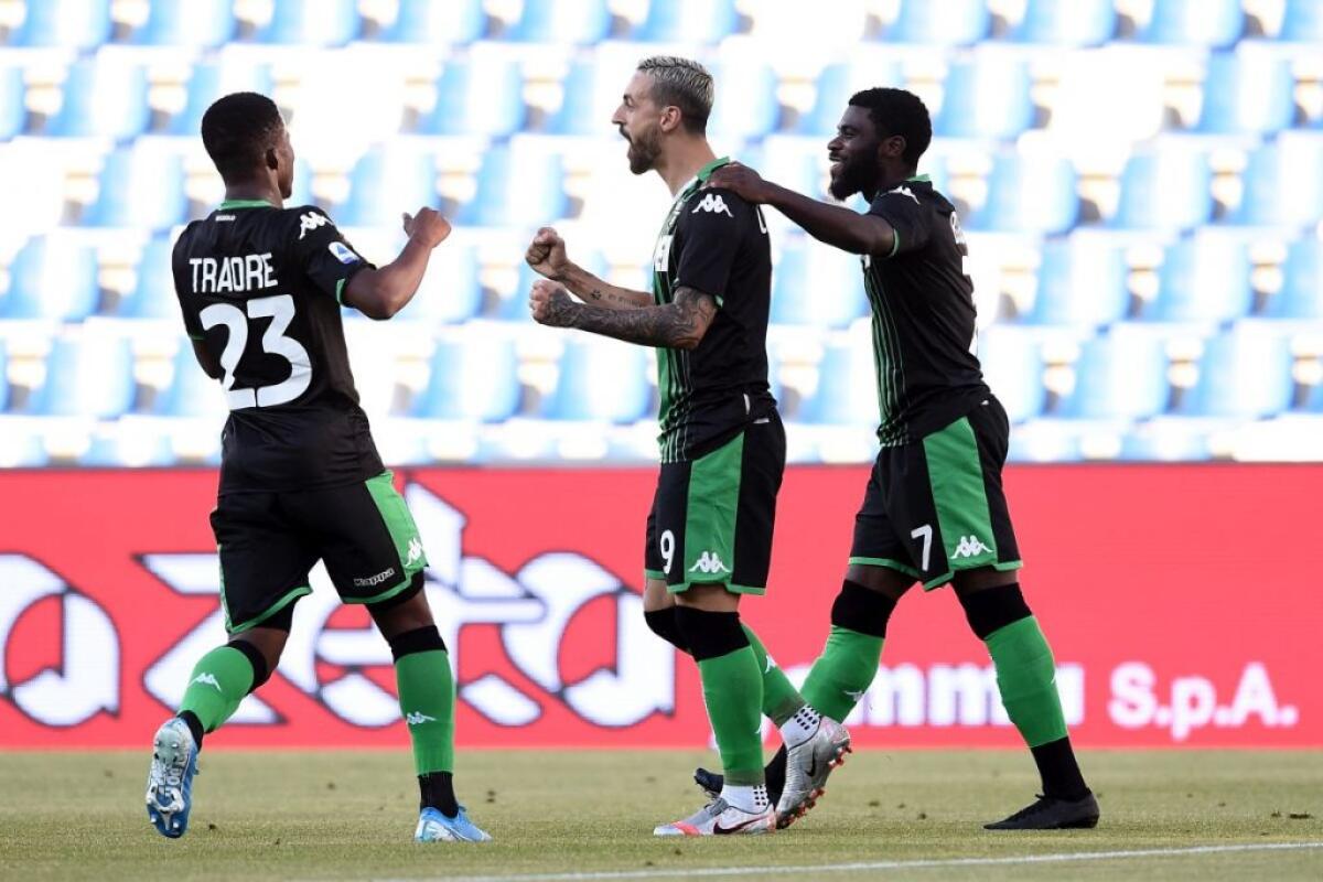 Il Sassuolo la spunta nel finale, battuto il Lecce 4-2 - 