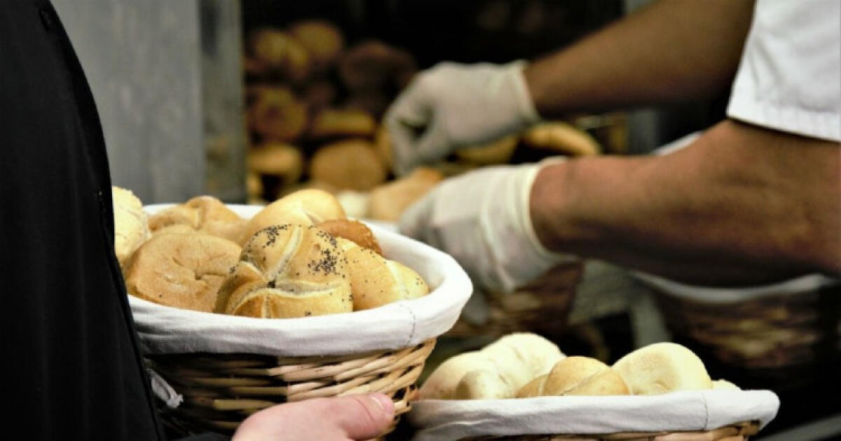 Si difese perchè rivale voleva imporgli fornitura farine, assolto titolare panificio - 