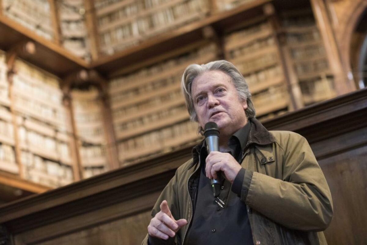 Arrestato per frode Steve Bannon, l’ex stratega di Trump - 