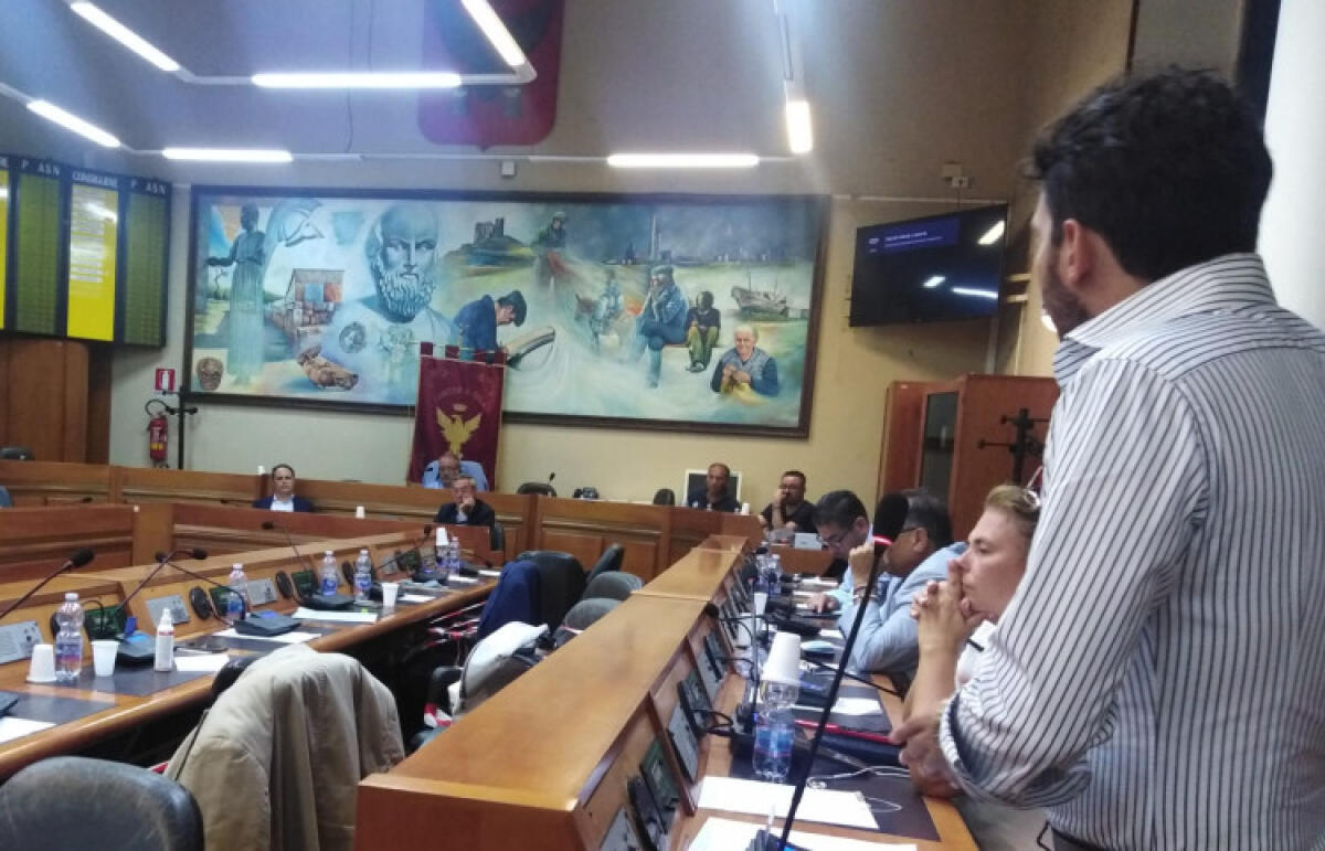 Commissione bilancio, "aumento Tari? Fake news in salsa Pd e manca anche Pef" - Dalla commissione bilancio arriva una smentita alle parole di Orlando