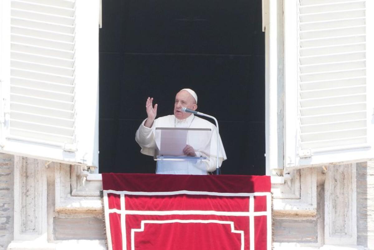 Papa “Croce non diventi monile o oggetto scaramantico” - 