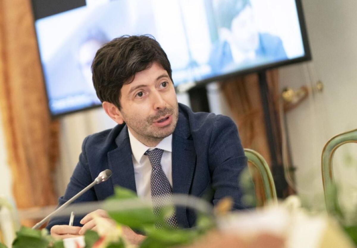 Covid, Speranza “Tamponi per arrivi da Croazia, Grecia, Malta e Spagna” - 
