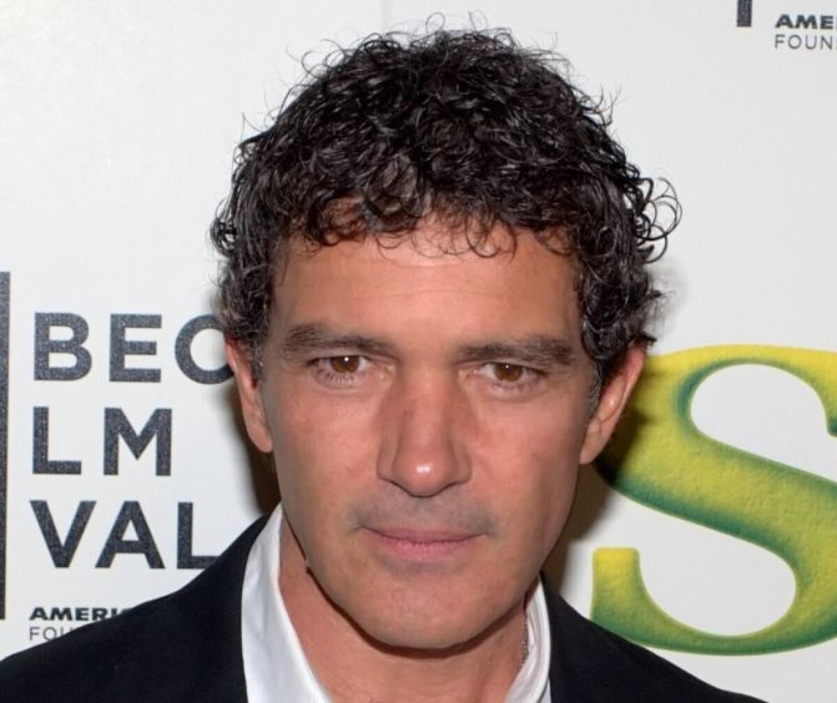 Antonio Banderas positivo al Covid, 60esimo compleanno in quarantena - 