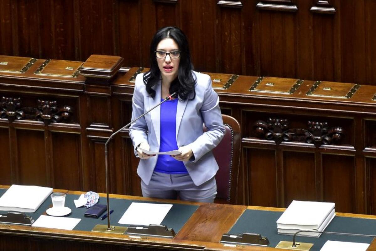 Scuola, Azzolina “No polemiche sterili e scontro politico” - 