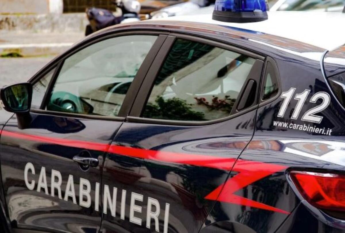 Prato, uccide amico e ferisce compagna, fermato - 
