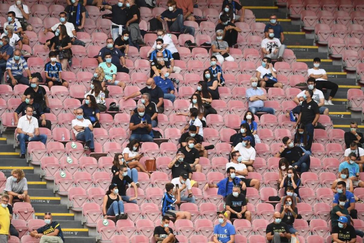 Accordo Governo-Regioni: mille spettatori per le partite di Serie A - 
