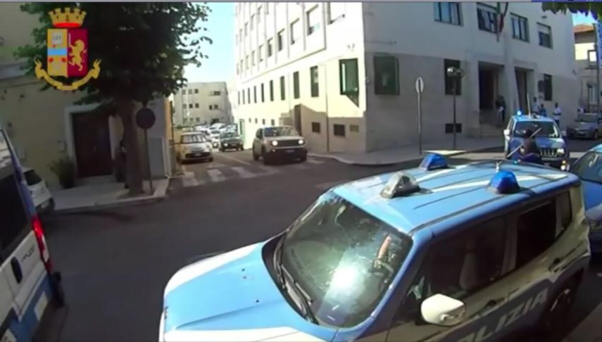 Violenza sessuale su due turiste minorenni nel Materano, 4 arresti - 