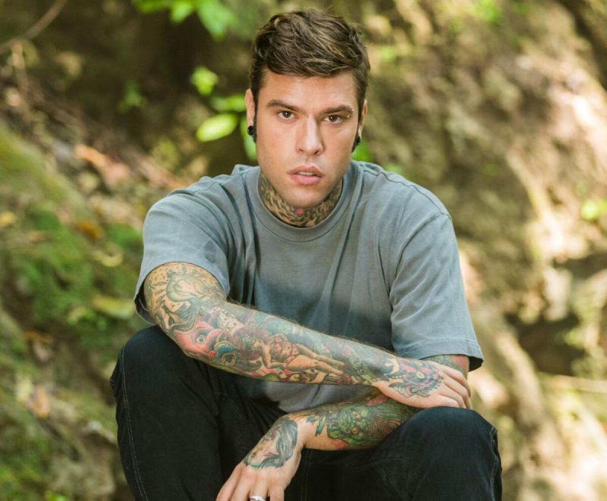 Fedez torna con il nuovo singolo “Bella storia” - 