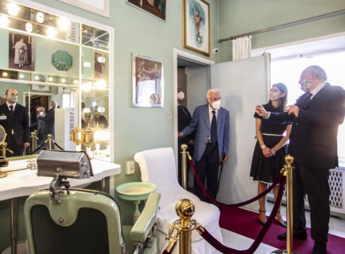 Apre a Roma la mostra su Sordi, viaggio nella villa dell’attore - 