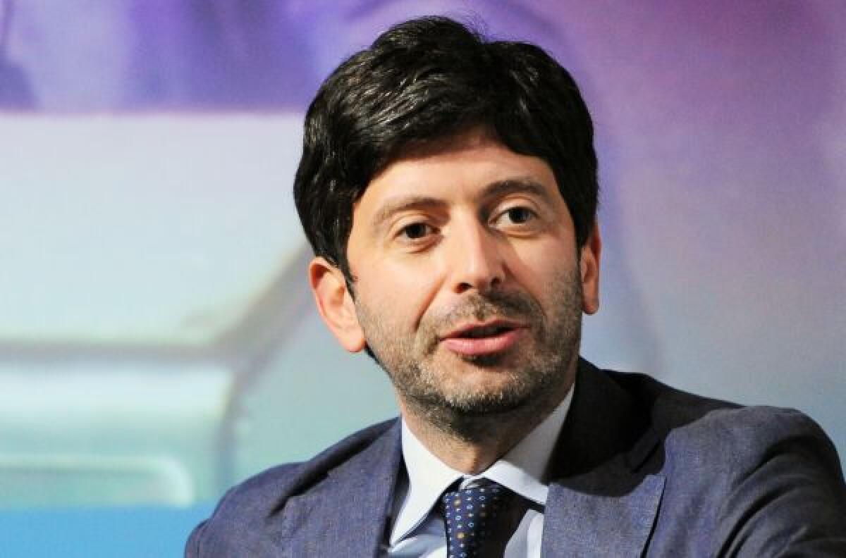Coronavirus, Speranza “Si parla troppo di calcio, altre le priorità” - 
