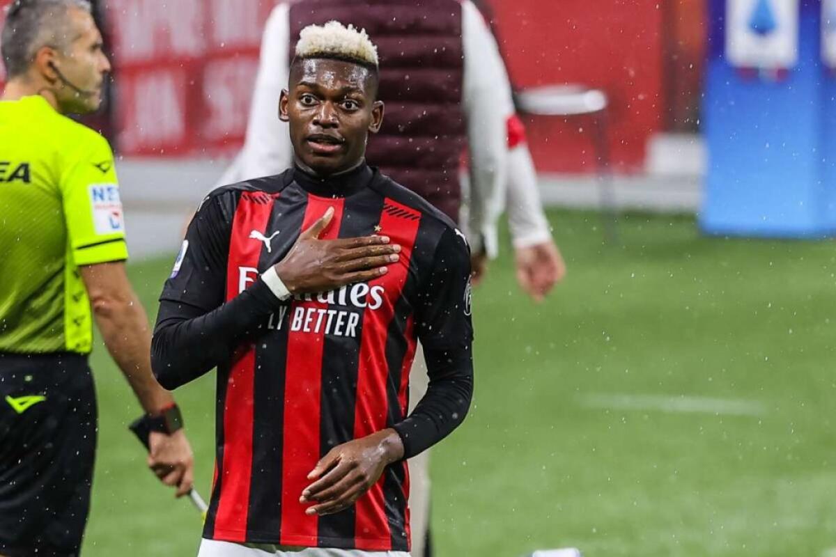 Leao trascina il Milan, tris contro lo Spezia - 