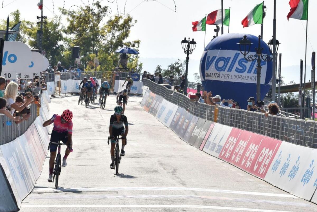 Guerreiro vince la 9^ tappa a Roccaraso, Almeida resta rosa - 