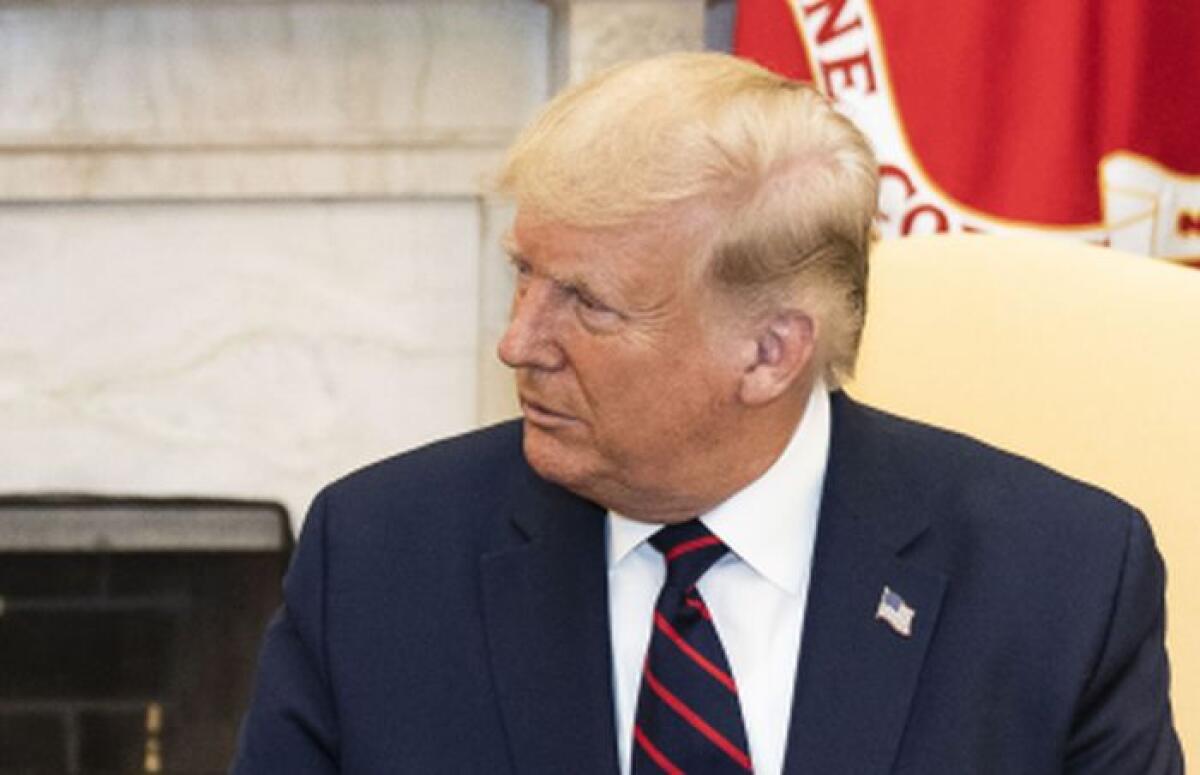 Usa, Trump lascia l’ospedale per salutare i fan - 