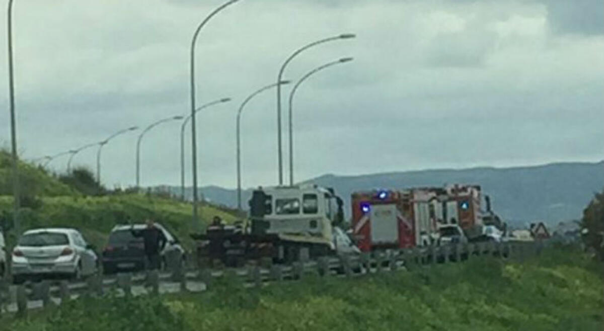 Traffico paralizzato sulla Gela-Manfria per un incidente, arriva l'elisoccorso - Il traffico bloccato lungo la Gela-Manfria (foto archivio)