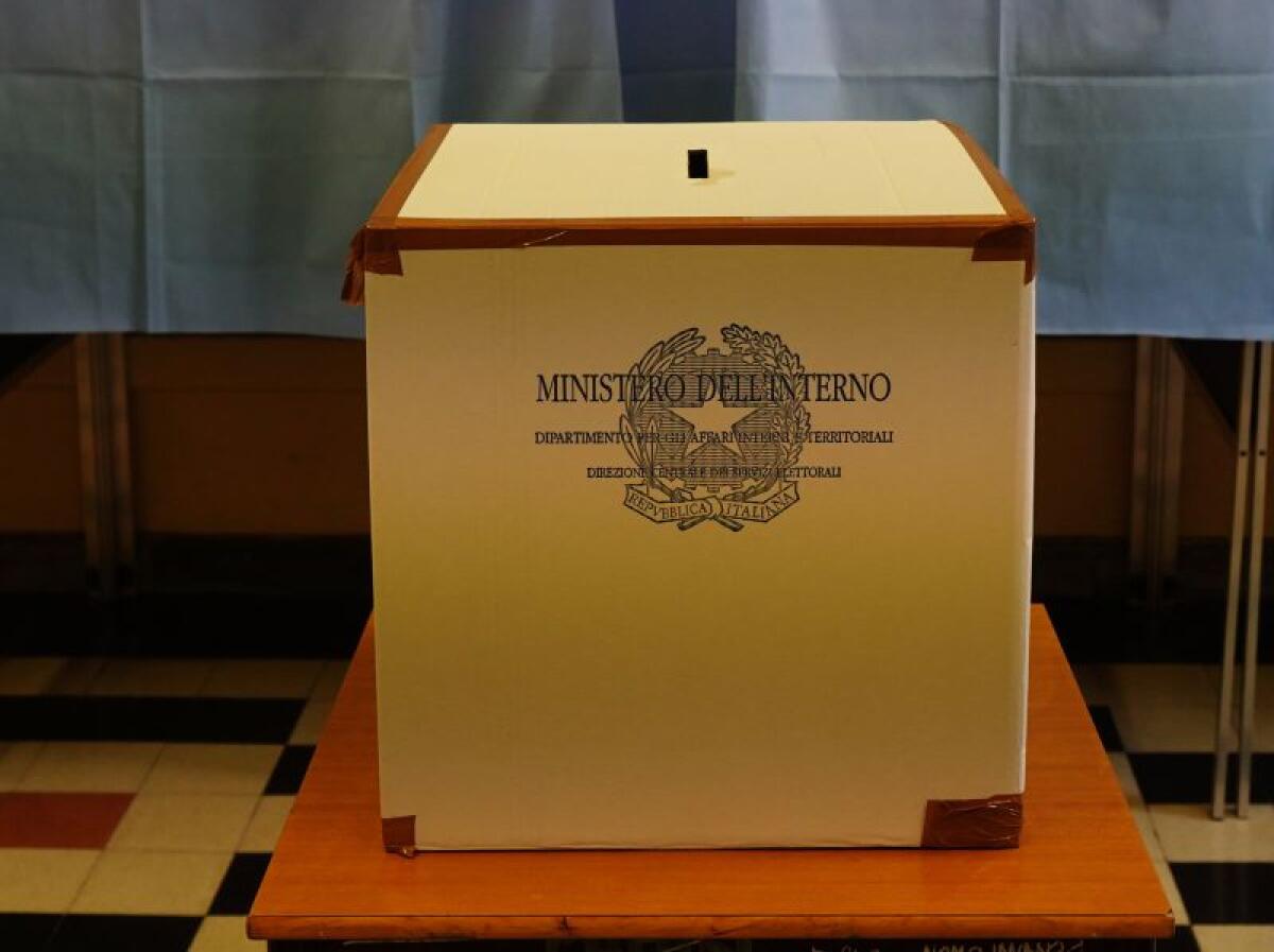 Amministrative, urne aperte per i ballottaggi - 
