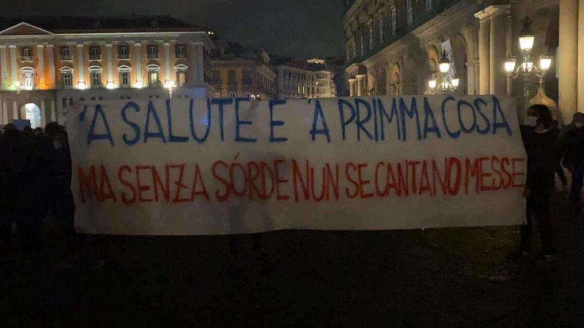 Proteste anti Covid da Milano a Napoli, da Torino a Trieste - 