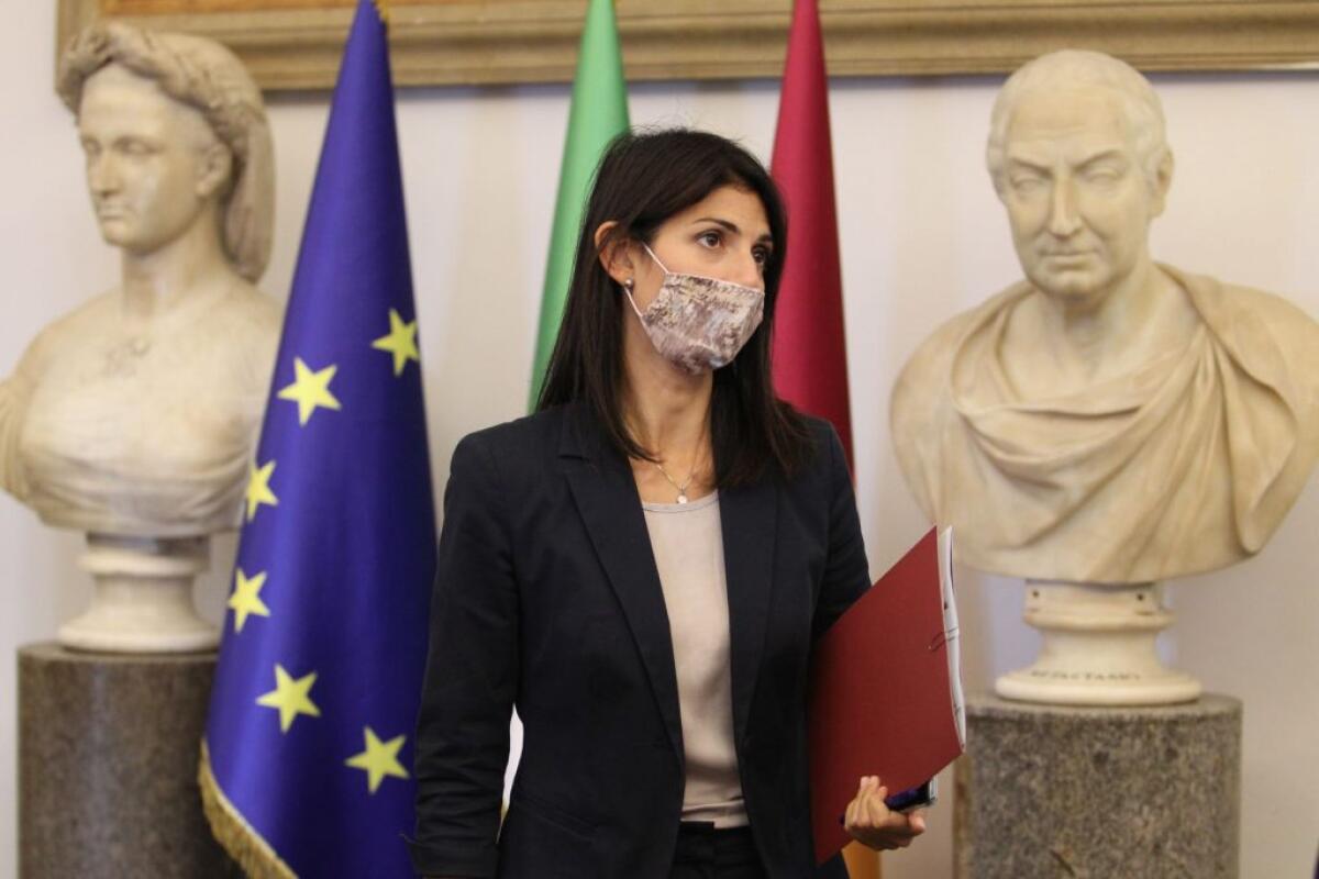 Coronavirus, Raggi risultata negativa dopo test - 