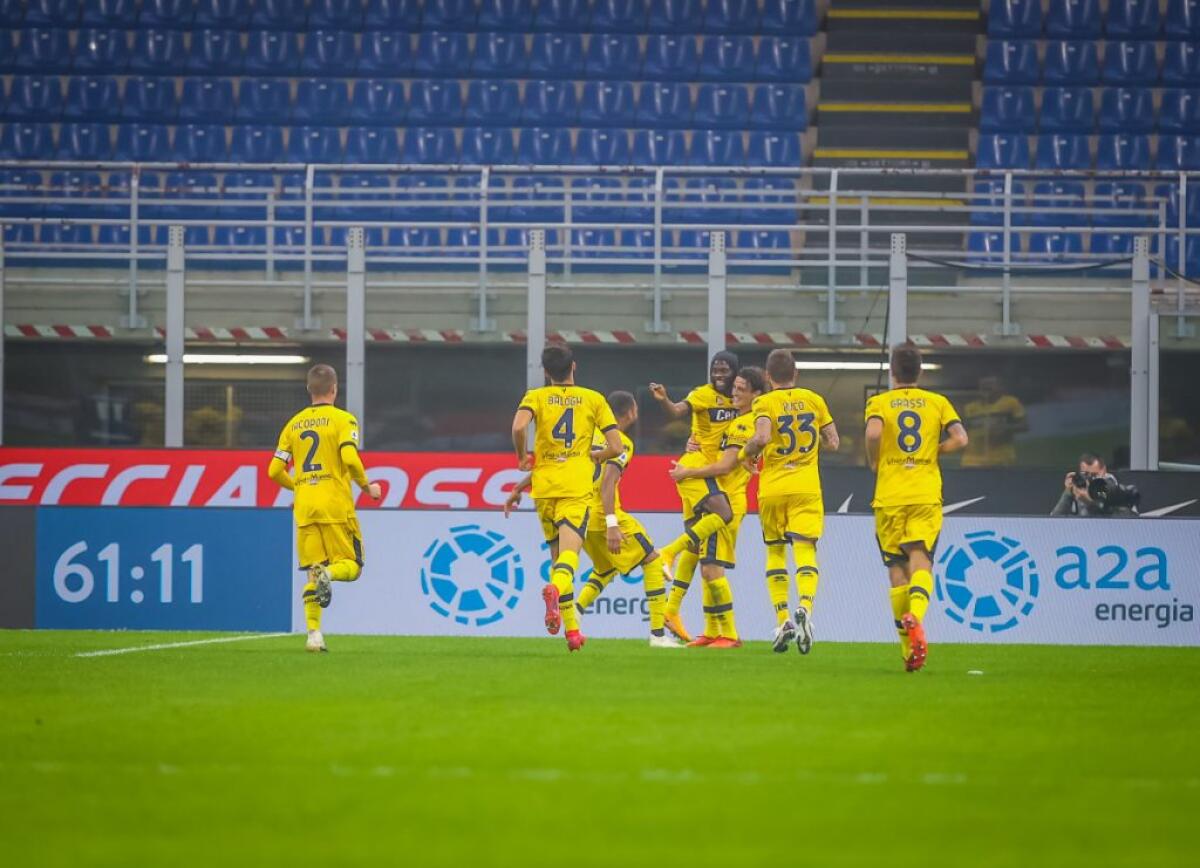 Rimonta Inter a San Siro, da 0-2 a 2-2 col Parma - 