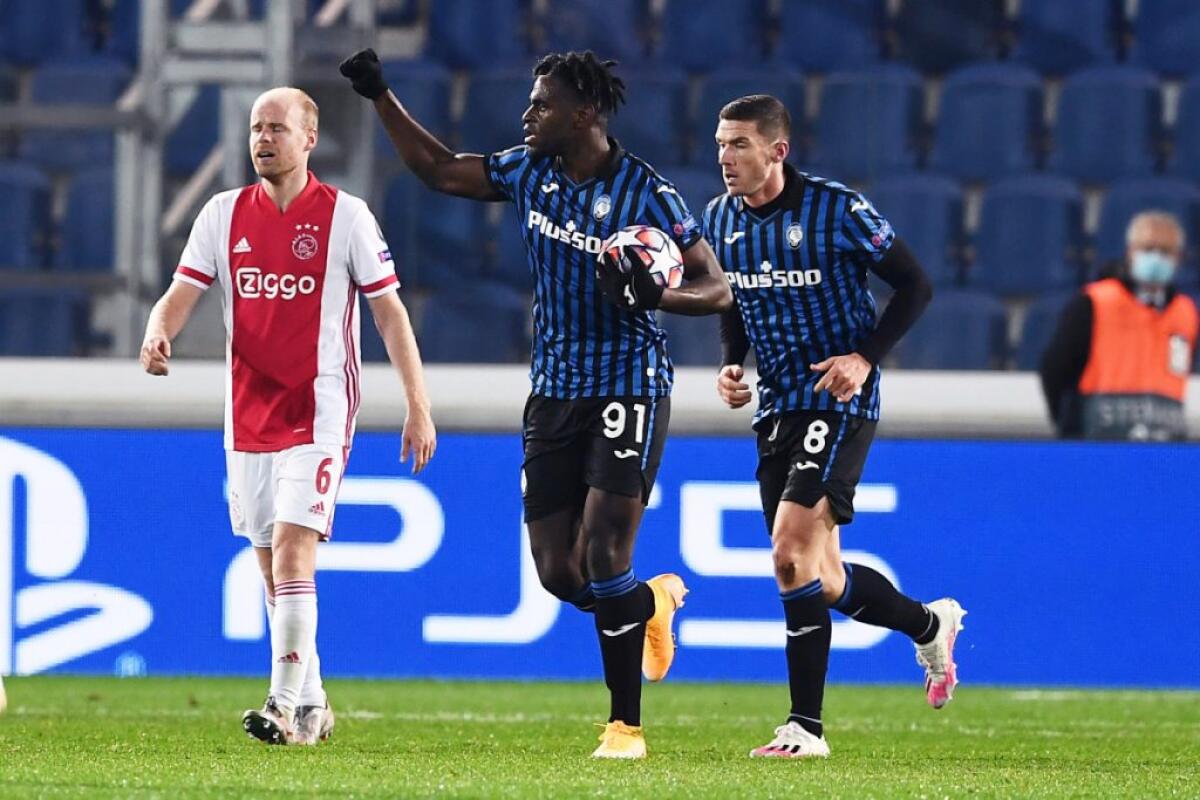 Doppietta Zapata e rimonta Atalanta, da 0-2 a 2-2 con l’Ajax - 