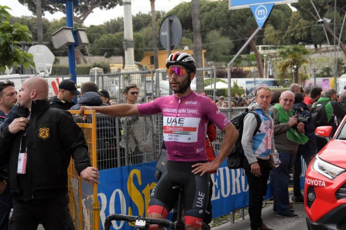 Giro2020, Gaviria positivo al Covid-19 e asintomatico - 