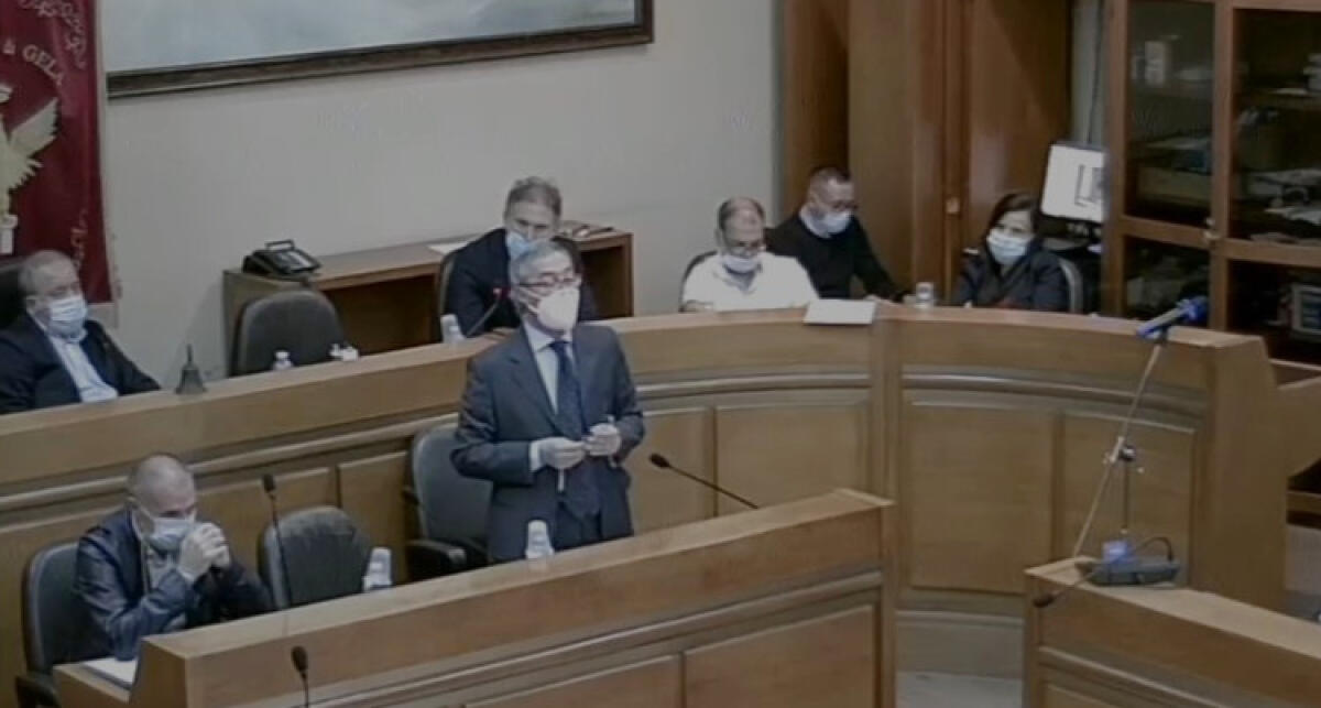 Scoppia caso delle assunzioni a Timpazzo: caos in aula, maggioranza salva in extremis - 