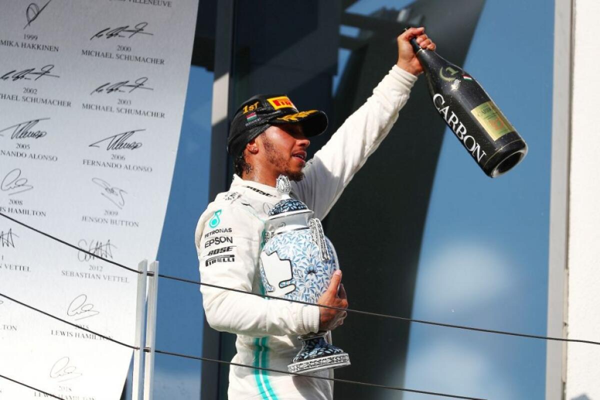 Hamilton vince Gp Eifel ed egauglia Michael Schumacher, Leclerc 7° - 