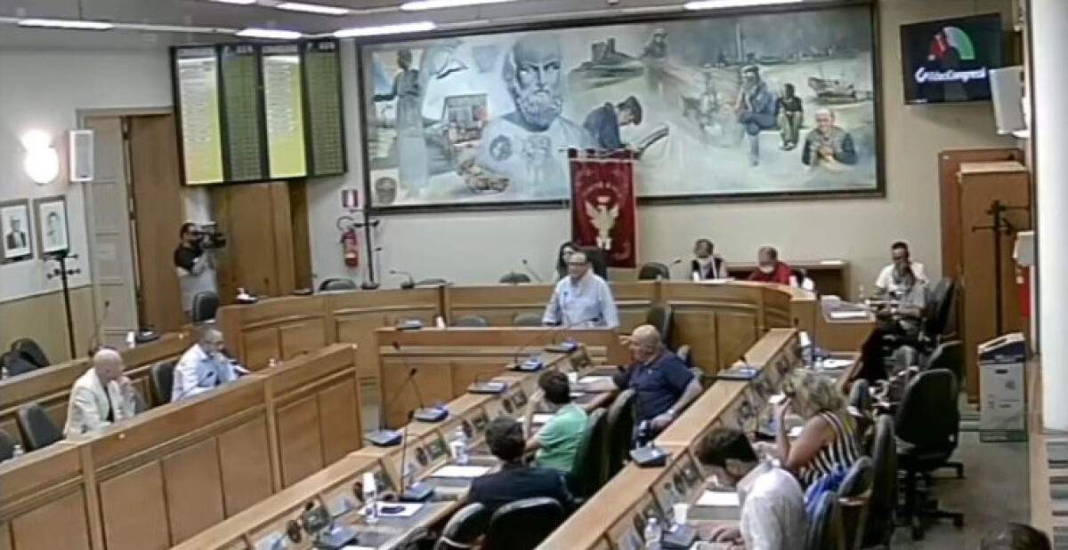 Gnoffo ai dem, "fondi terapia intensiva solo per ospedale": non convince piano Licata - 