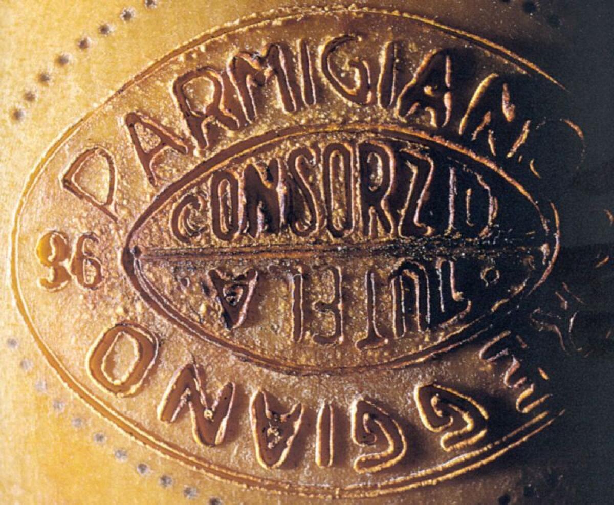 Parmigiano Reggiano, da falso Parmesan danni da 2 miliardi - 