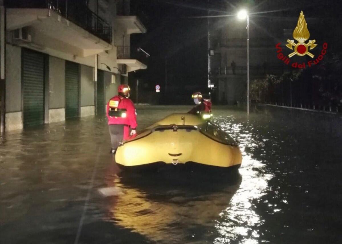 Ancora maltempo in Calabria, 40 evacuati nel Cosentino - 