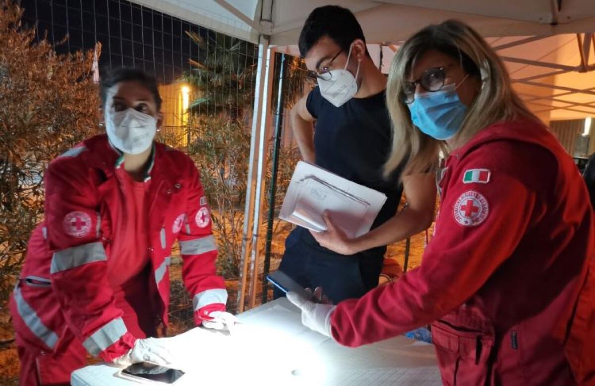 Emergenza Covid, in città parte lo screening a tappeto per studenti delle superiori -
