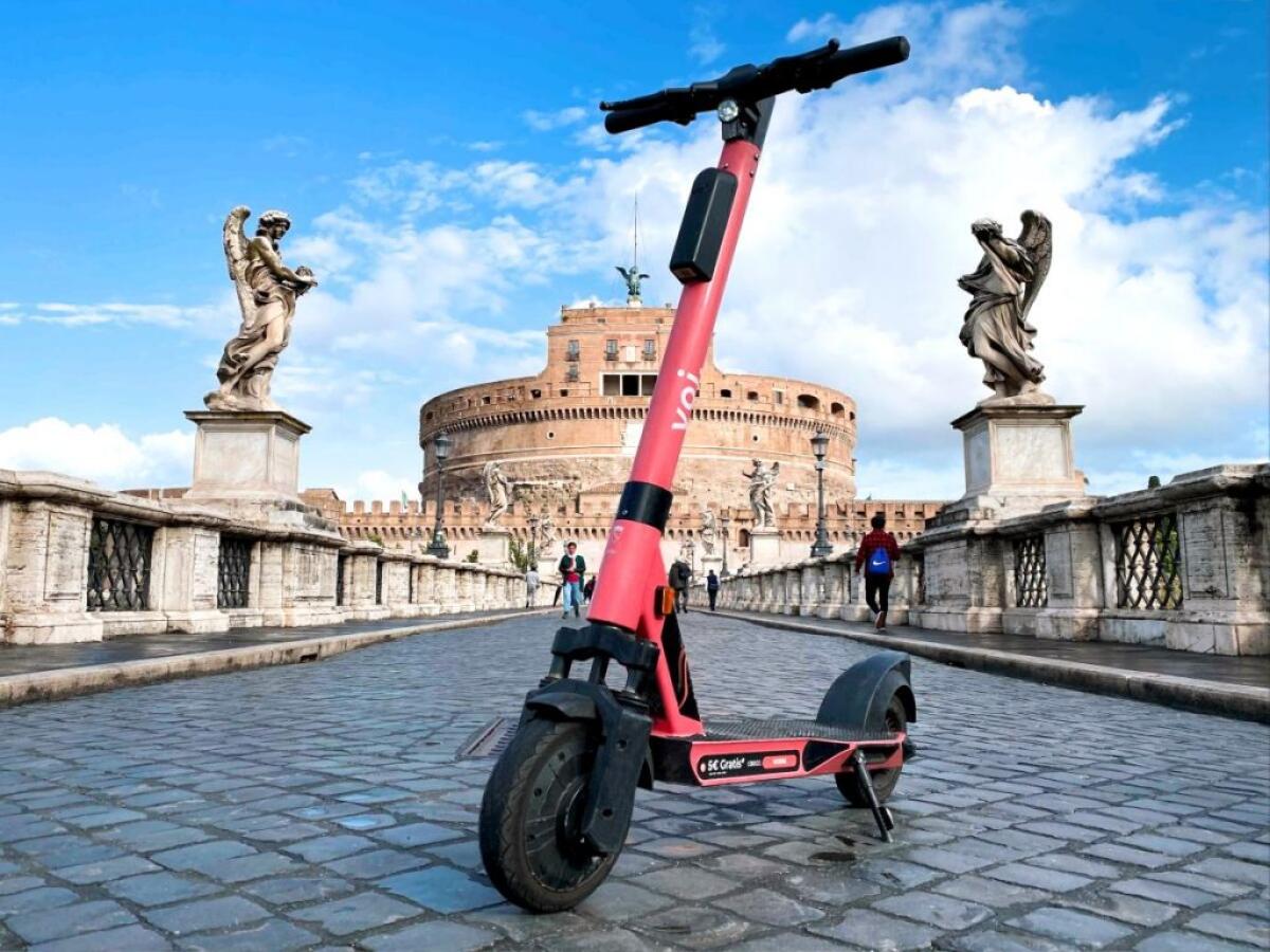 A Roma gratis l’uso dei monopattini “Voi” per gli operatori sanitari - 