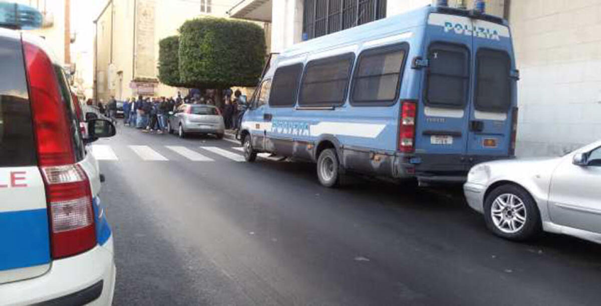Pugno in faccia dopo il diniego, seconda aggressione al Comune in poche ore -
