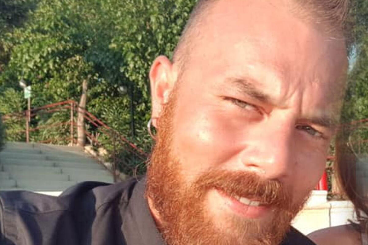 Una foto per immortalare i sorrisi oltre le mascherine, Cannizzo ispirato da Larible -