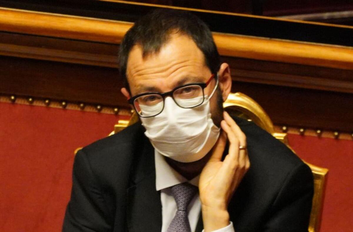 Dl Ristori, Patuanelli “Erogato oltre un miliardo in 12 giorni” -