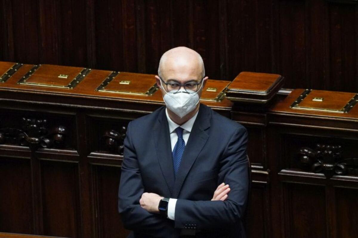 Governo, D’Incà “Avanti con Conte, a Renzi dico di correre insieme” - 