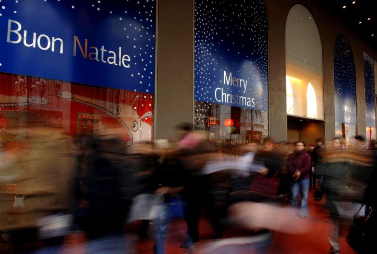 Consumi, per emergenza Covid spesa di Natale -4,7 miliardi - 