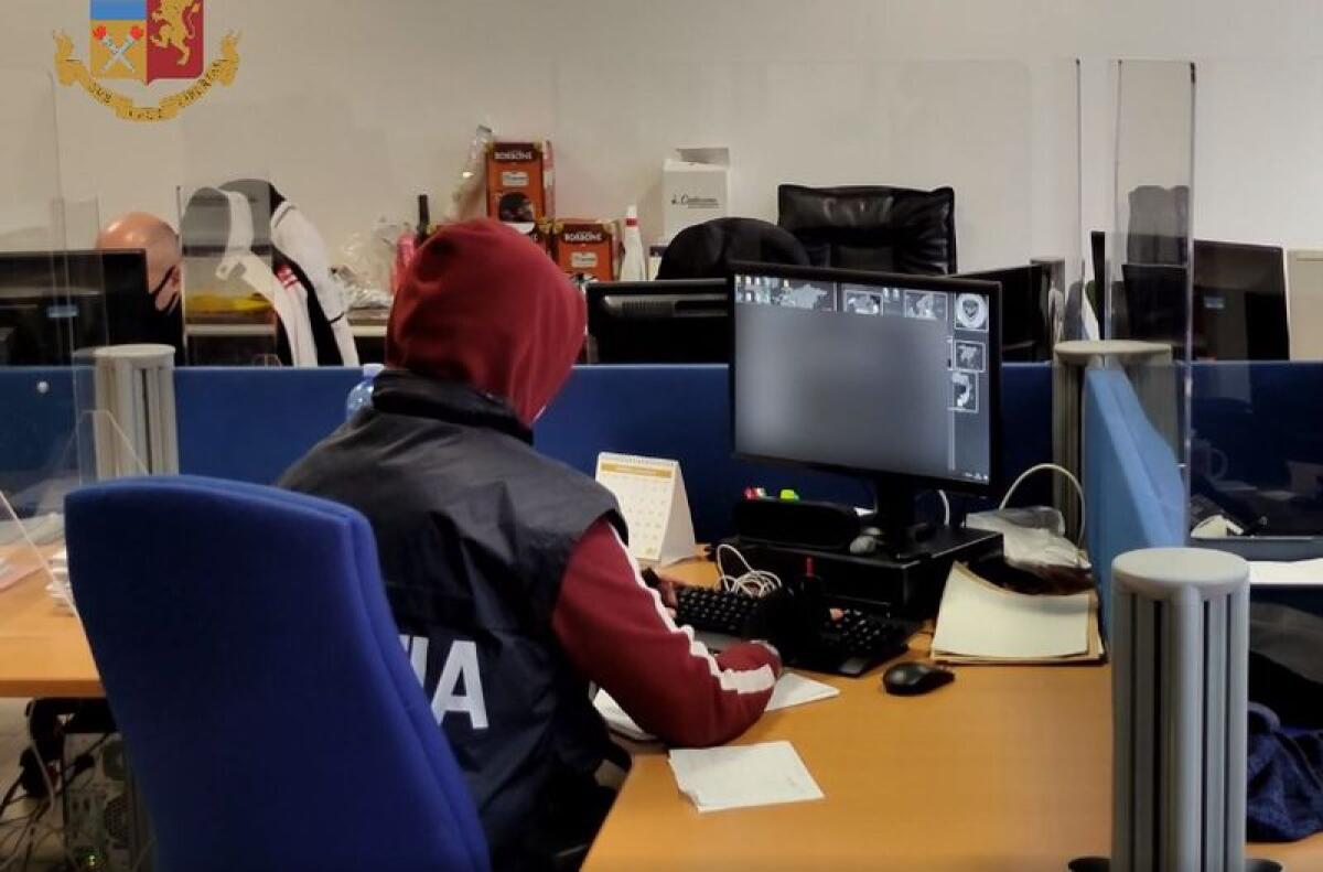 Pedofilia online, perquisizioni e arresti in 18 regioni - 