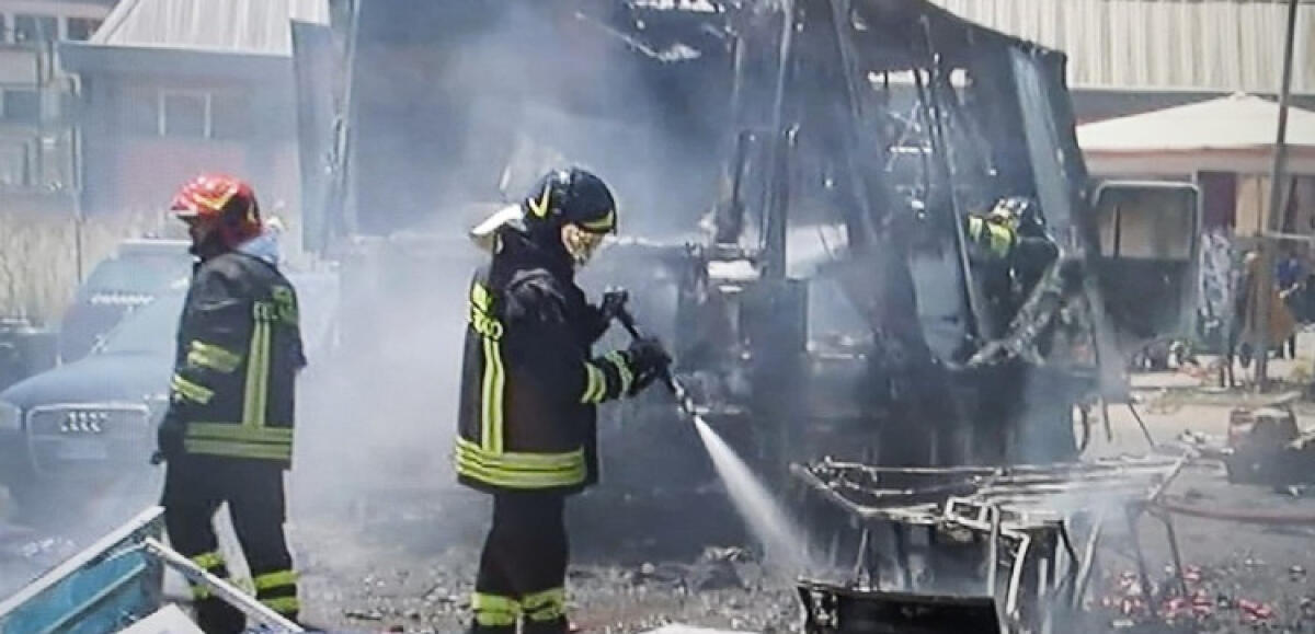 Esplosione mercato, udienze a febbraio: anche familiari Nicastro citano Comune - I danni causati dall'esplosione